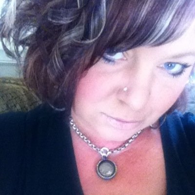 Profile Picture of Angie Beane (@AngieBeane) on Twitter