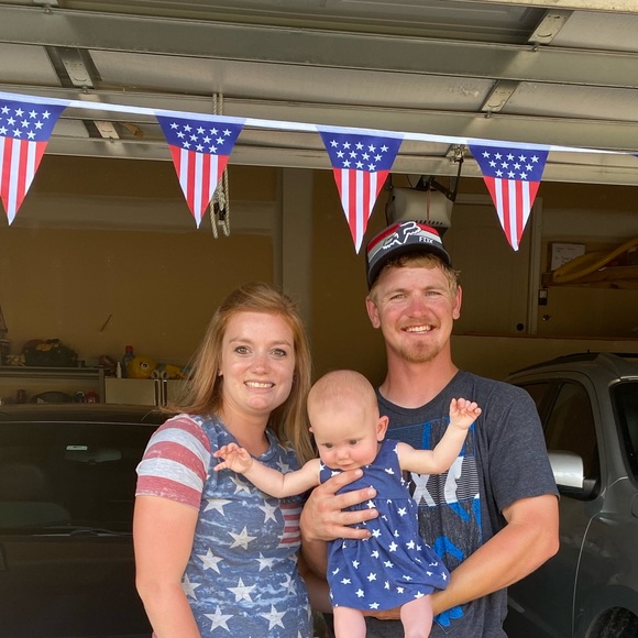 Kenzi Tyler - Poshmark Profile Picture of Kenzi Tyler (@kenzityler21) on Poshmark