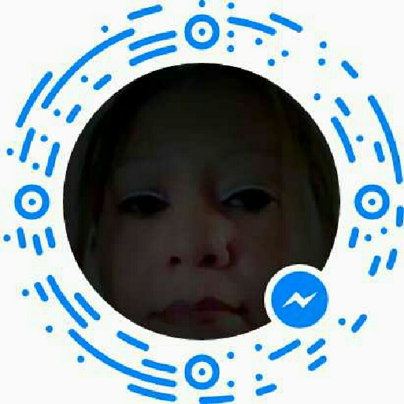 Profile Picture of Crystal Herbert (@crys124) on Poshmark
