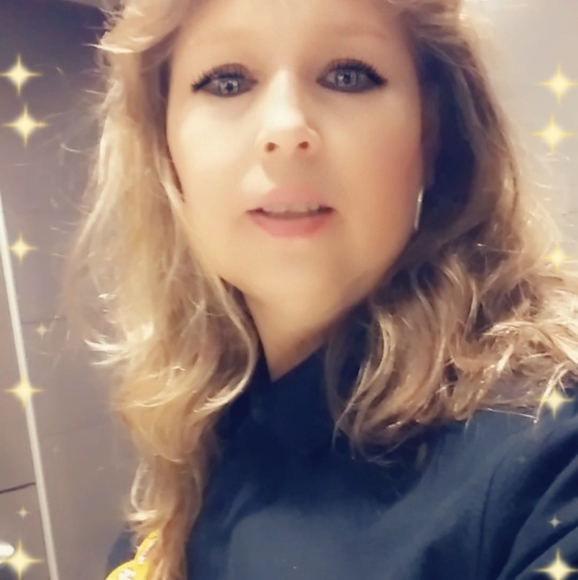 Profile Picture of Yolanda Patino (@yolandapatino) on Poshmark