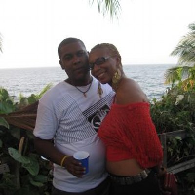 Profile Picture of Ronald Barrow (@hottman48) on Twitter