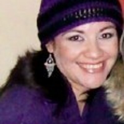 Profile Picture of Myrna Molina (@MyrnitaM) on Twitter