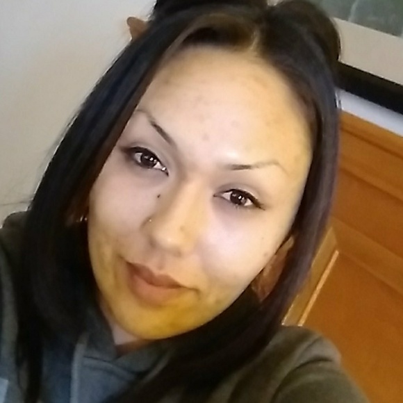 Profile Picture of Mallory Devargas (@devargas95mall) on Poshmark