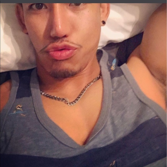 Profile Picture of Tony Chen (@tonychen88) on Poshmark