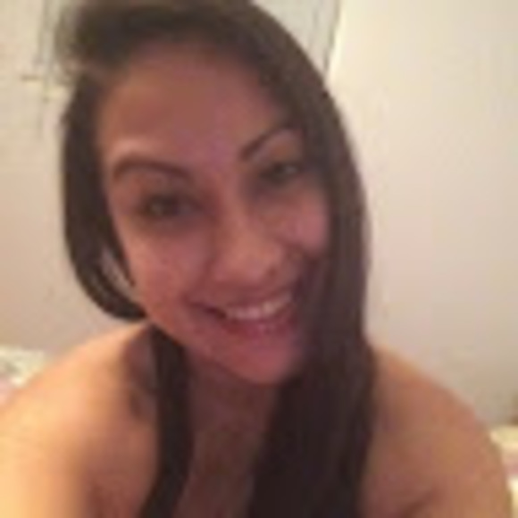 Profile Picture of Johanna Matuk (@johanna_matuk) on Poshmark