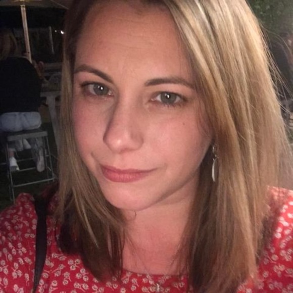 Profile Picture of Amelia Borowitzka (@aborowitzka) on Poshmark