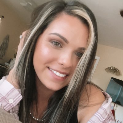 Profile Picture of Haley R Colwell (@HaleyRColwell) on Twitter