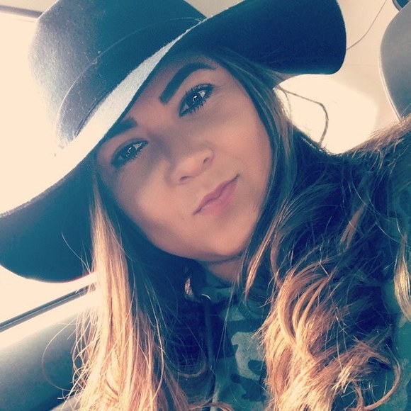 Profile Picture of Eloise Colaço (@eloisecolaco) on Poshmark