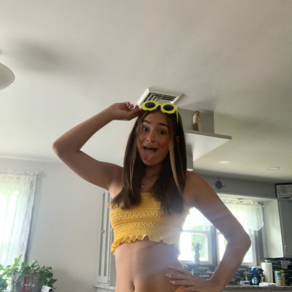 Profile Picture of Liana Endy (@le71306) on Poshmark