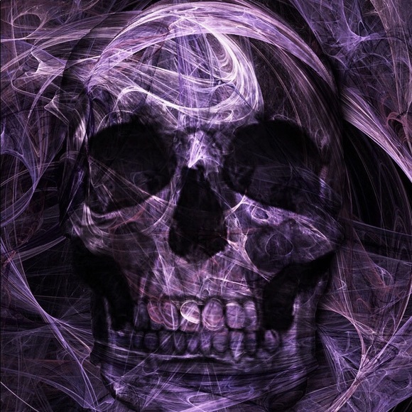 Profile Picture of Alex Malysheff (@peanutfrog) on Poshmark