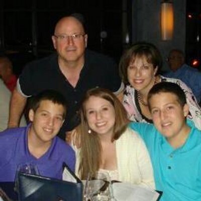 Profile Picture of Andrea Finkelstein (@Andrea_CardGal) on Twitter