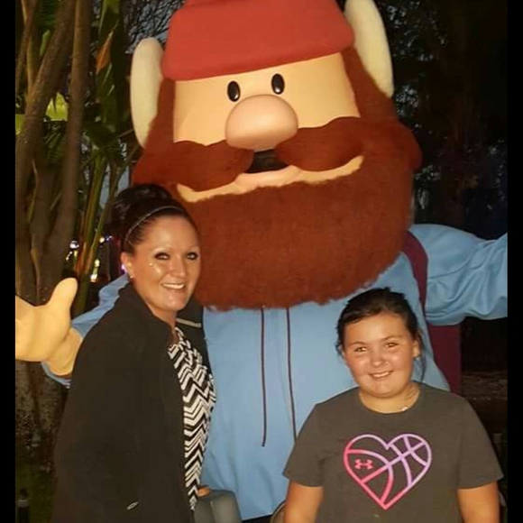 Profile Picture of Mell Pronti (@melmelforever0) on Poshmark