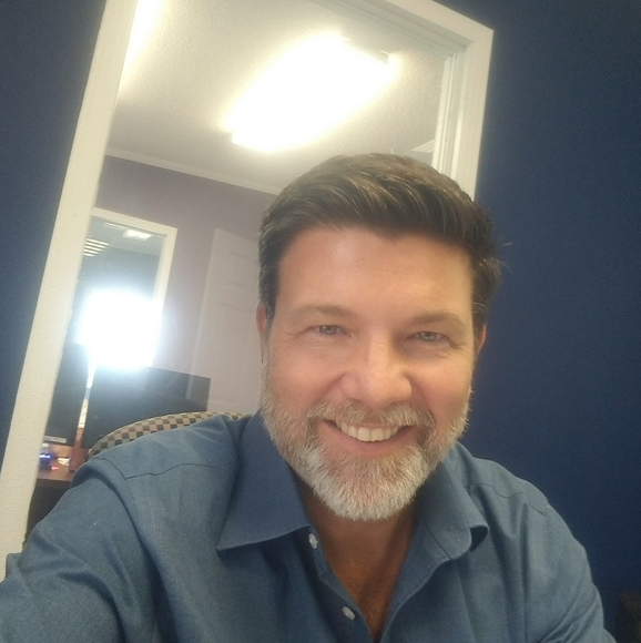 Profile Picture of James Callen (@jrcallen) on Poshmark