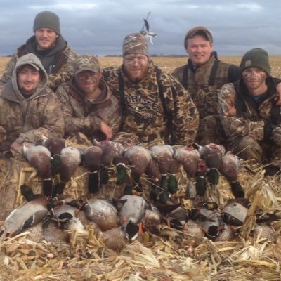 Profile Picture of David (@TippinWingz) on Twitter