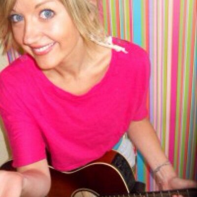 Profile Picture of Caitlin Mackenzie (@musicwithcait) on Twitter