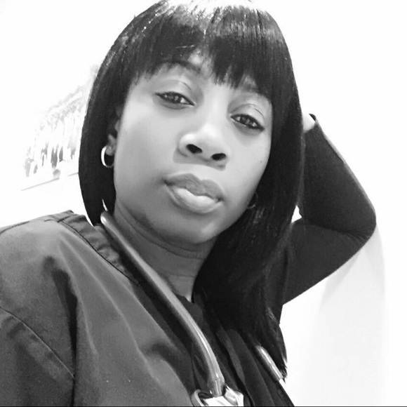 Profile Picture of Ava Prince (@aprince47) on Poshmark