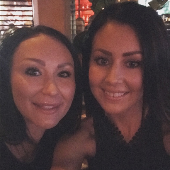 Melissa Leduc - Poshmark Profile Picture of Melissa Leduc (@melissaleduc) on Poshmark