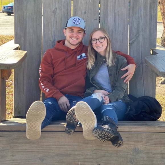 Profile Picture of Annabelle Maciak (@annabellemaciak) on Poshmark