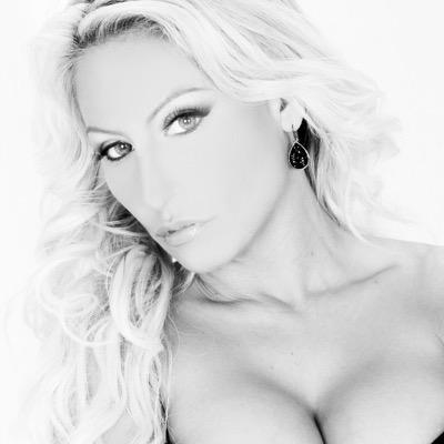 Profile Picture of Kim Mccurry (@mccurry_81) on Twitter