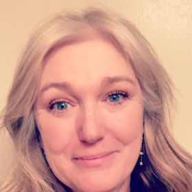 Profile Picture of Kelly Thompson Edwards (@kellslife) on Pinterest
