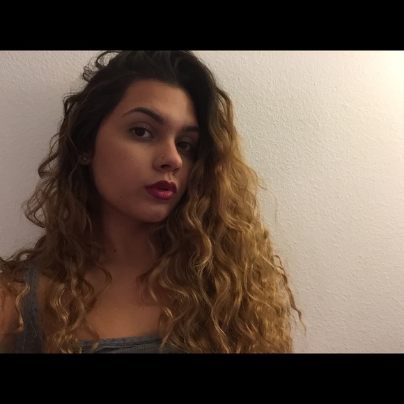 Profile Picture of Ariel Rocha (@arielraelene) on Poshmark