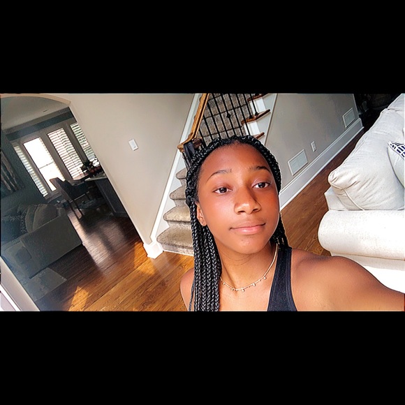 Profile Picture of Skylar Marshall (@skylargaa) on Poshmark