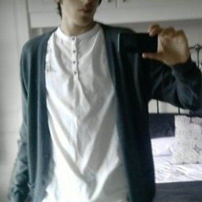 Profile Picture of Mark (@DoveDovey1994) on Twitter