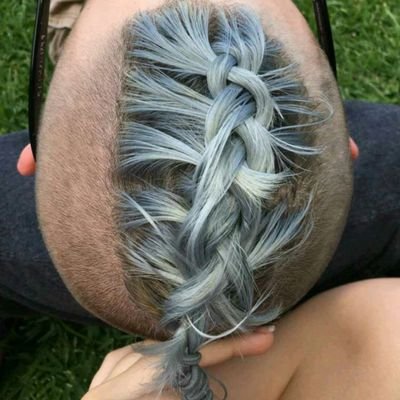 Profile Picture of Aaron (@AaronBeede) on Twitter