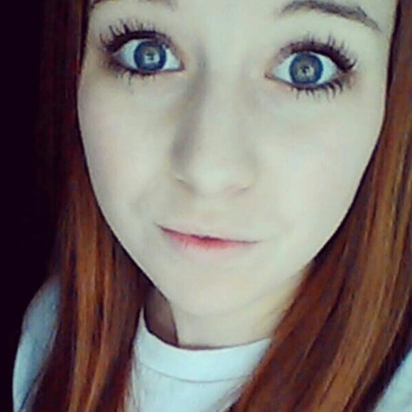 Profile Picture of Katelyn Waters (@kwaters1227) on Poshmark