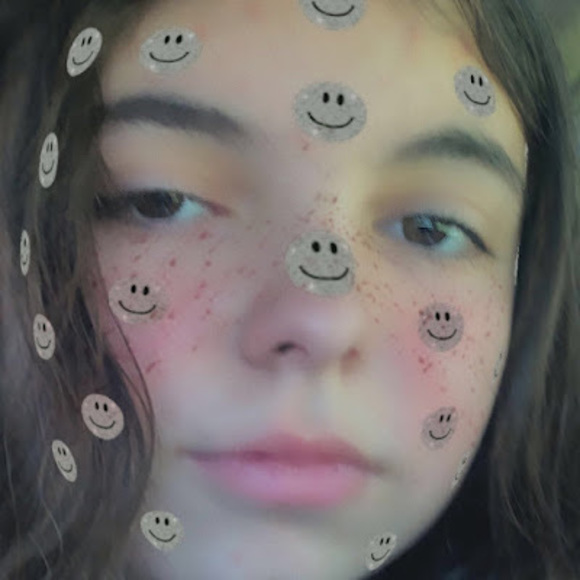 Profile Picture of Evaline Ilic (@evalineilic) on Poshmark