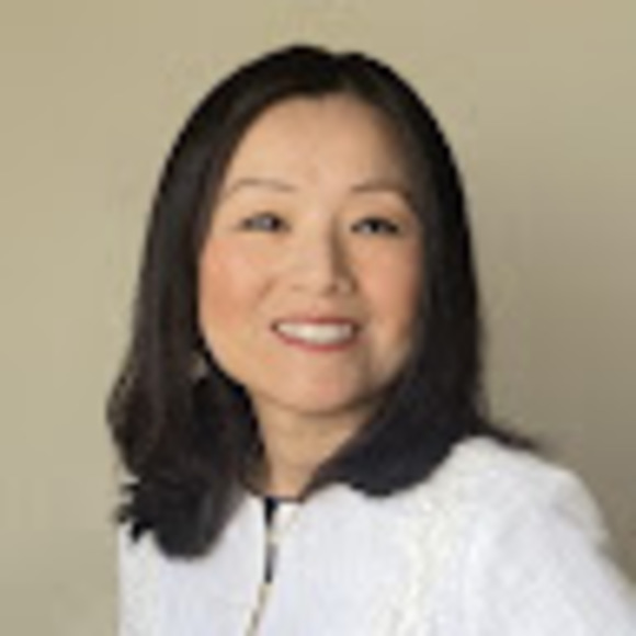 Profile Picture of Anna Yan (@sanfranposhie) on Poshmark