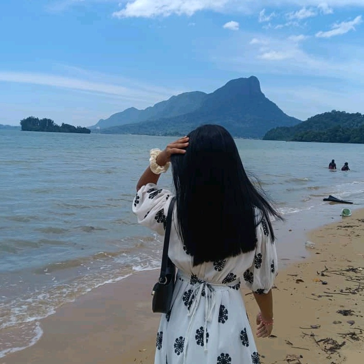 Profile Picture of s t a c y (@monisastacy) on Tiktok