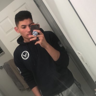 Profile Picture of Willy (@wilfred_edwards) on Twitter