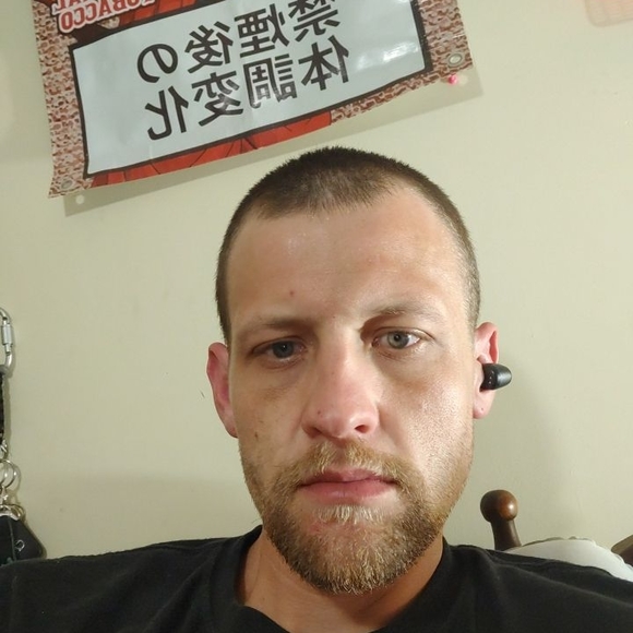 Profile Picture of James Fraser (@jamesfraser134) on Poshmark