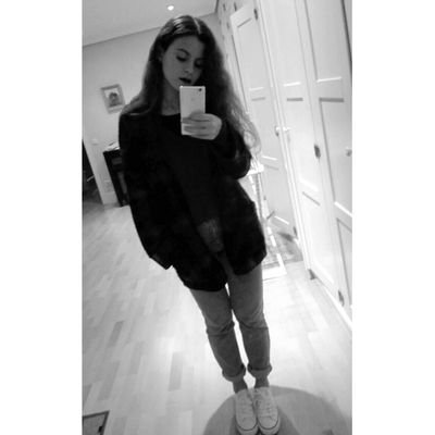 Profile Picture of (Cari)catura (@caaricatura) on Twitter