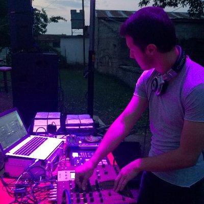 Profile Picture of Stavros (@steve_mola) on Twitter