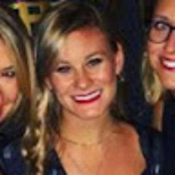 Brittany Hennrikus - Poshmark Profile Picture of Brittany Hennrikus (@bhennrik) on Poshmark