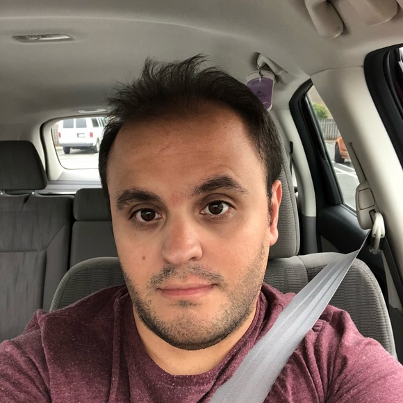 Profile Picture of Alexander Maciel (@alexandermaciel) on Poshmark