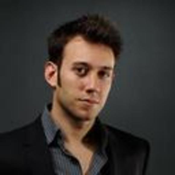 Profile Picture of Erik James (@erik3james) on Poshmark
