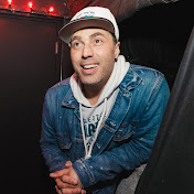 Profile Picture of Adam Ray (@adamraycomedy) on Youtube