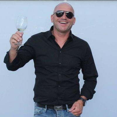 Profile Picture of Louis Wolfs (@9516cca7b68d436) on Twitter