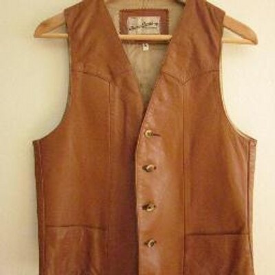 Profile Picture of Chris's Vest (@VestHCM) on Twitter