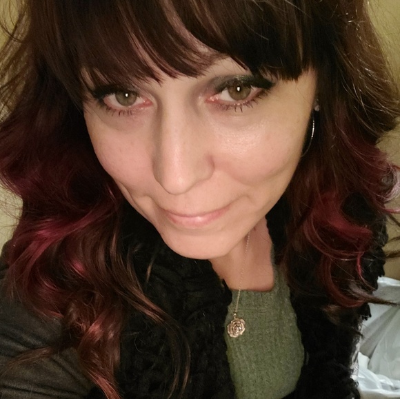 Profile Picture of Judy Hatterer (@j729cutie) on Poshmark