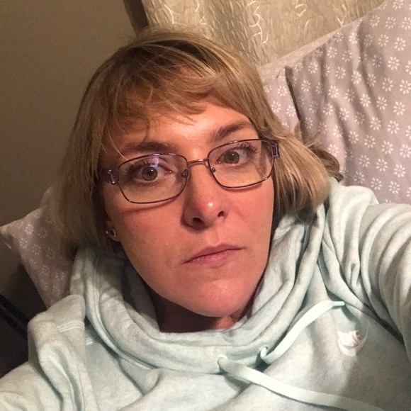 Profile Picture of Carissa Coyle (@dulclover) on Poshmark