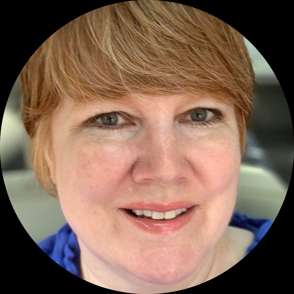 Profile Picture of Kristina Mousseau (@capecodkris) on Poshmark