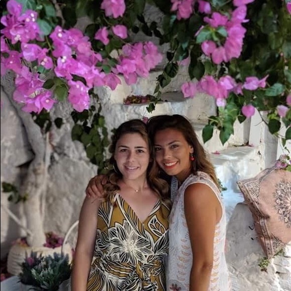 Profile Picture of Catie Konstas (@catiek91) on Poshmark