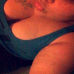 Profile Picture of Macala (@queenbee2b) on Myspace