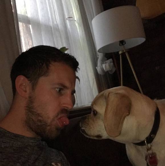Profile Picture of Dave Buggy (@davebuggy) on Poshmark