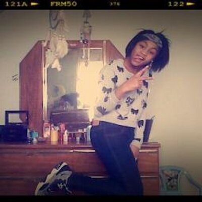 Profile Picture of Alexis Mcgraw (@LadyChuckTaylor) on Twitter