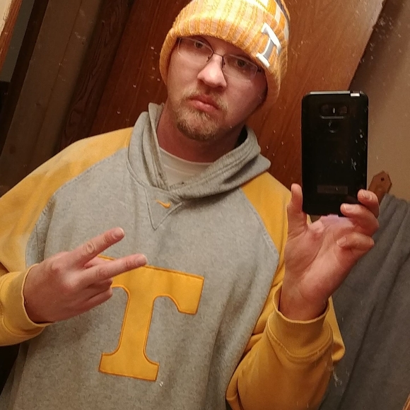 Stacy Lance - Poshmark Profile Picture of Stacy Lance (@utstacy6) on Poshmark